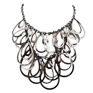Vintage Silver Tone Dramatic Teardrop Bib Statement Necklace